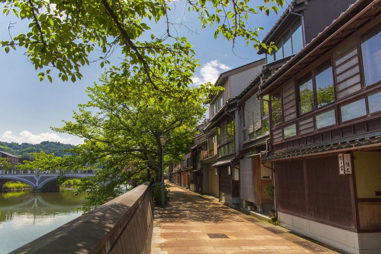 金沢ゲストハウス ナナ 金沢市 エクステリア 写真
